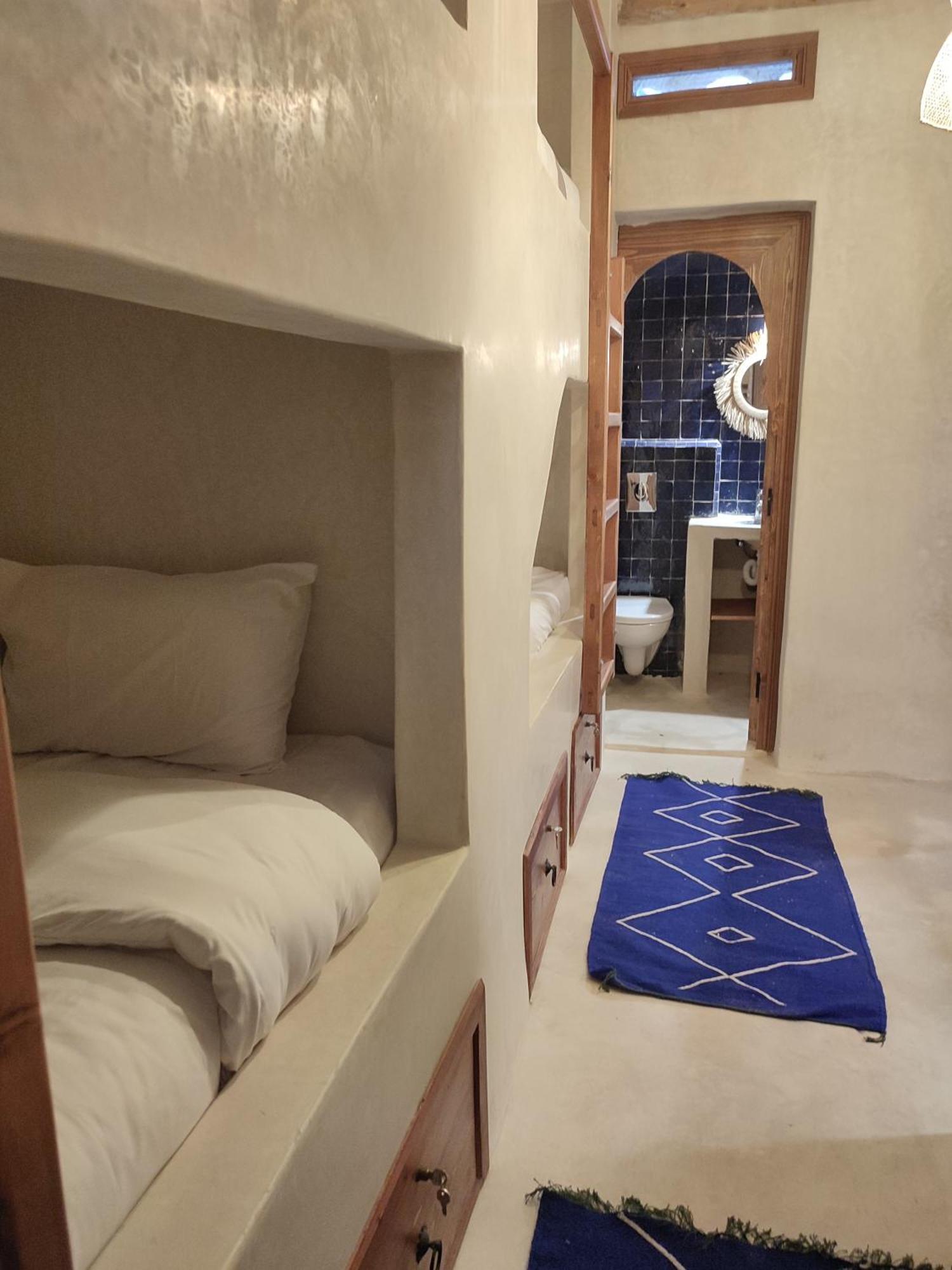 Private Room In Apartment Tov Taghazout Luaran gambar